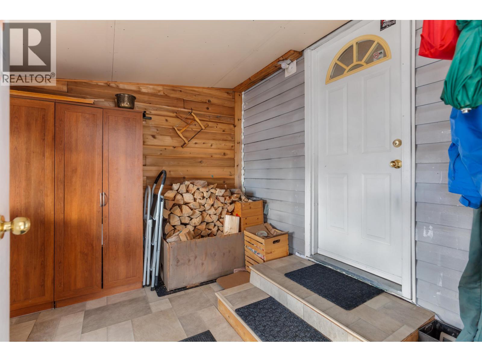 9645 POOLE ROAD, Prince George