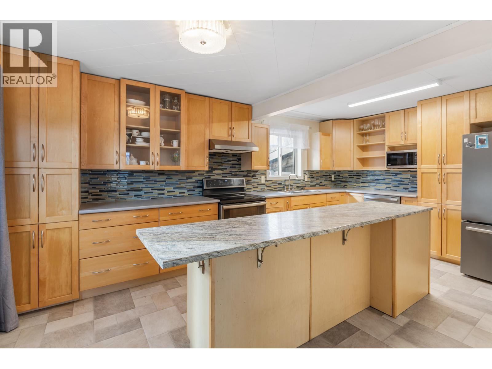 9645 POOLE ROAD, Prince George