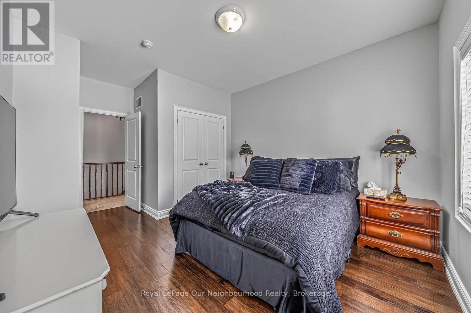 47 SONGBIRD CRESCENT - 36