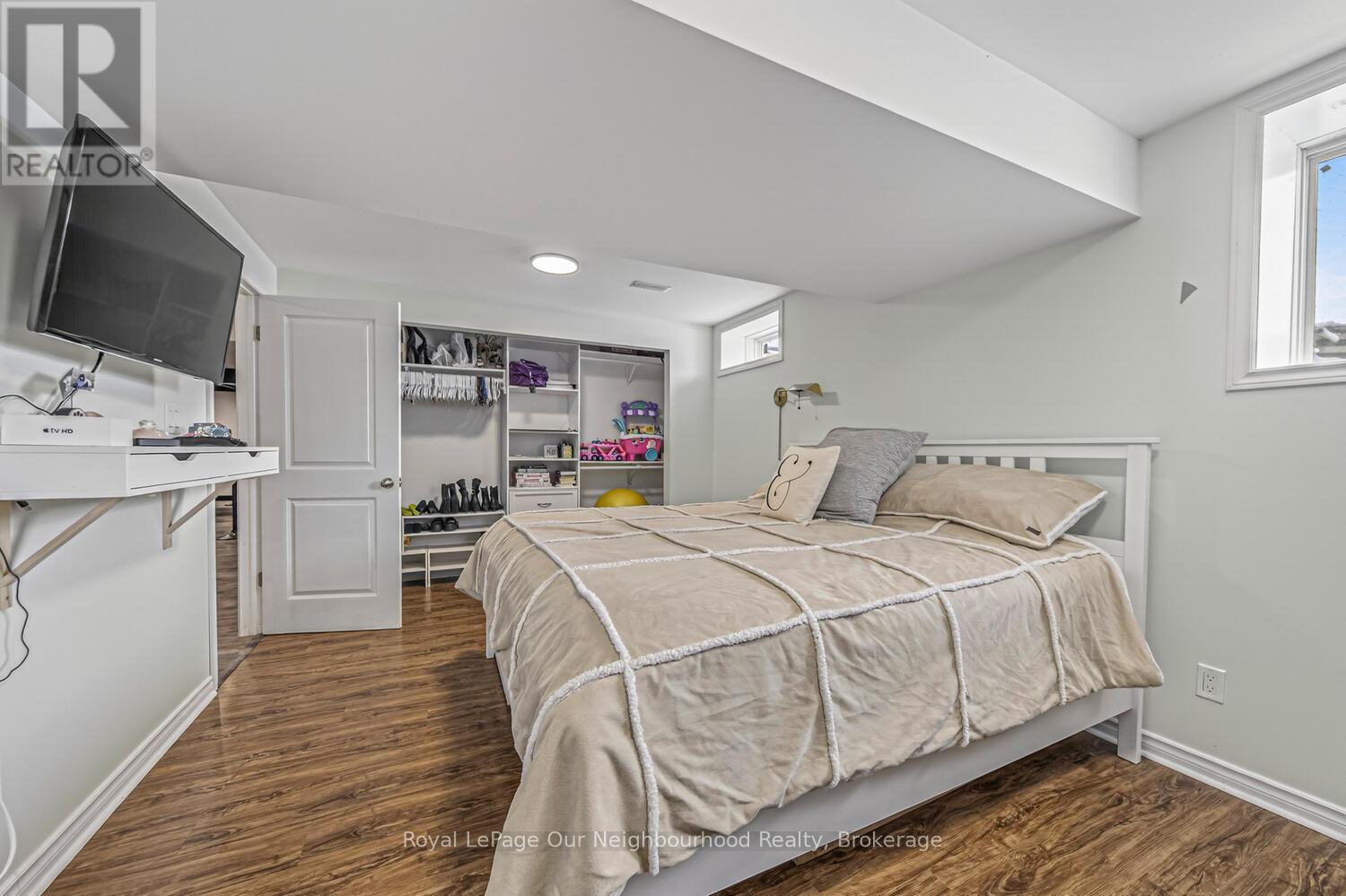 47 SONGBIRD CRESCENT - 46
