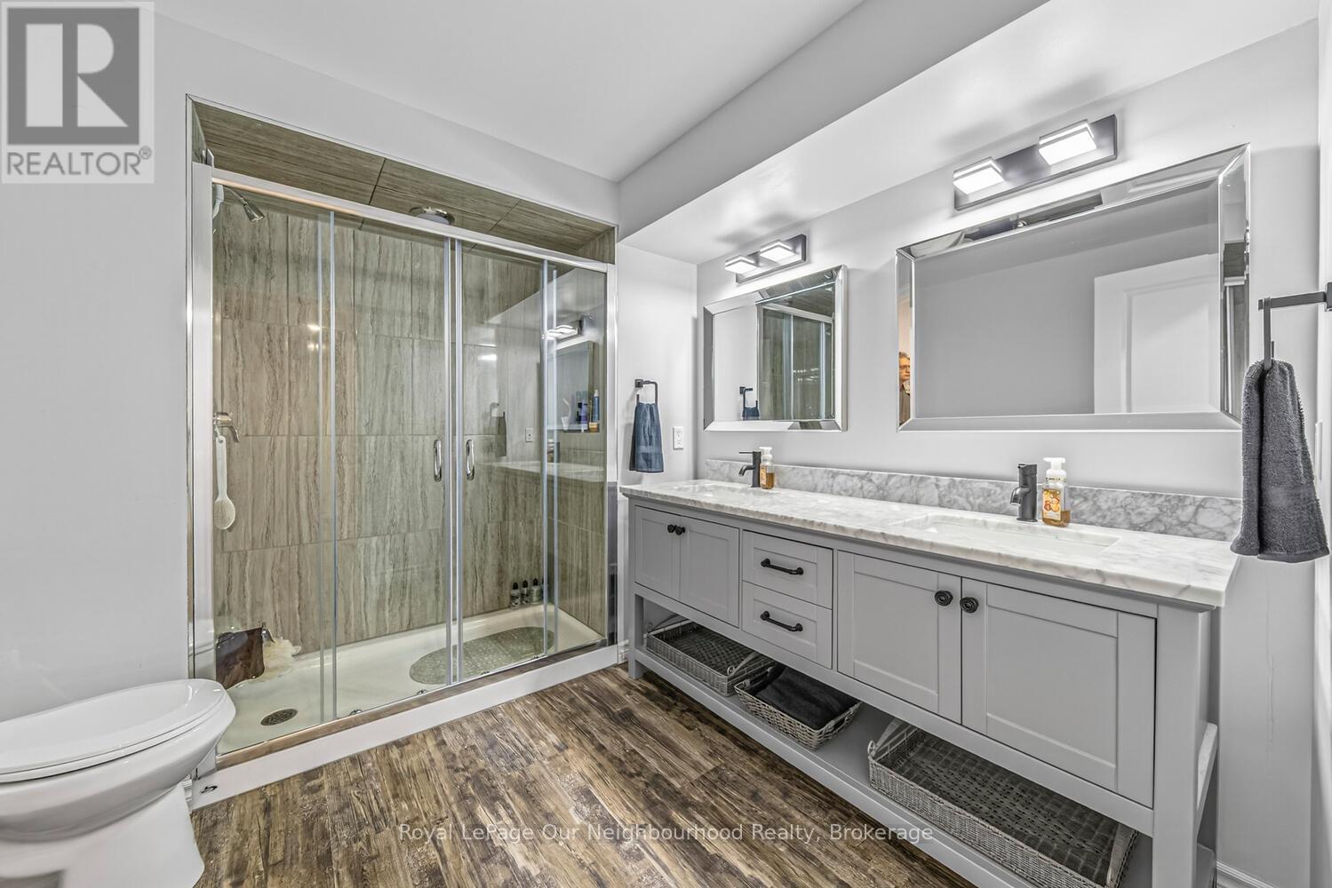 47 SONGBIRD CRESCENT - 49