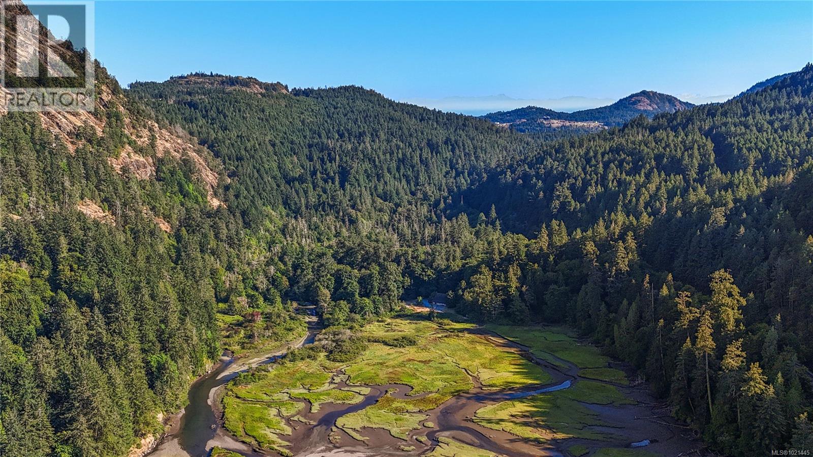  1709 Falcon Heights Road, Langford