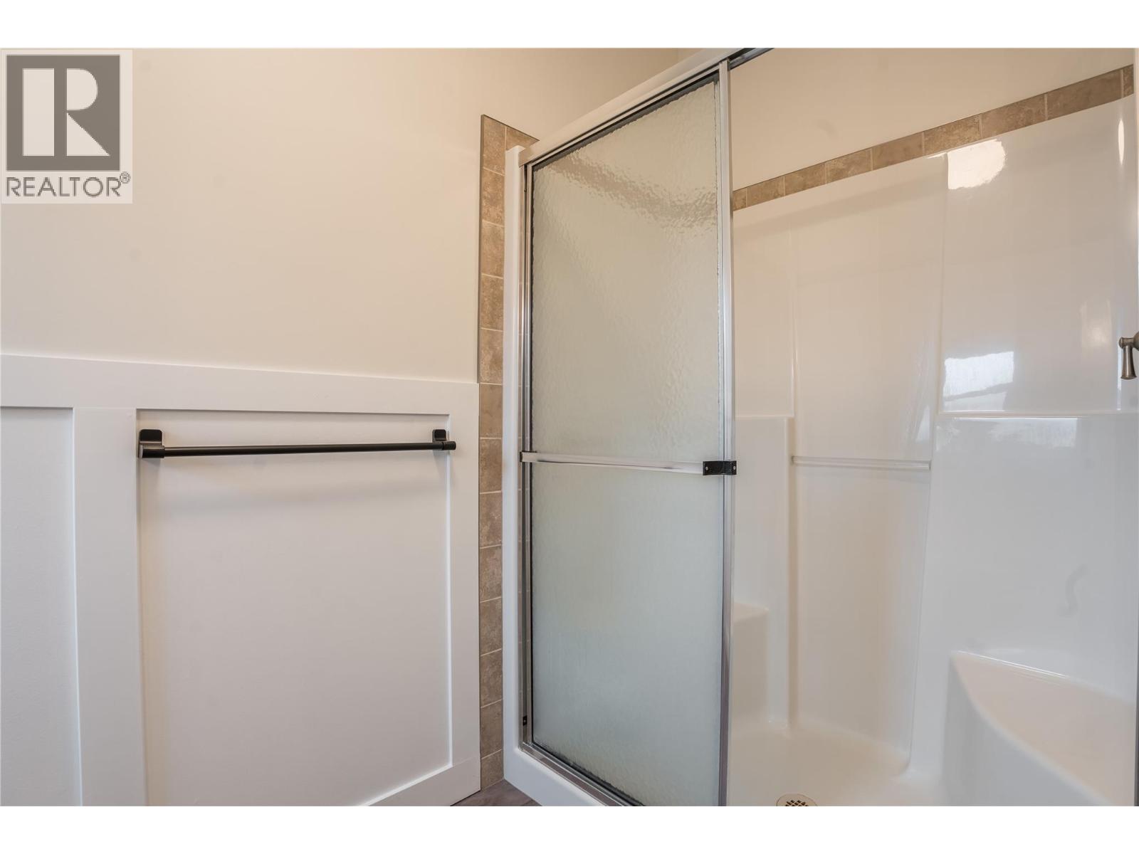 8300 Gallagher Lake Frontage Road Unit# 70, Oliver