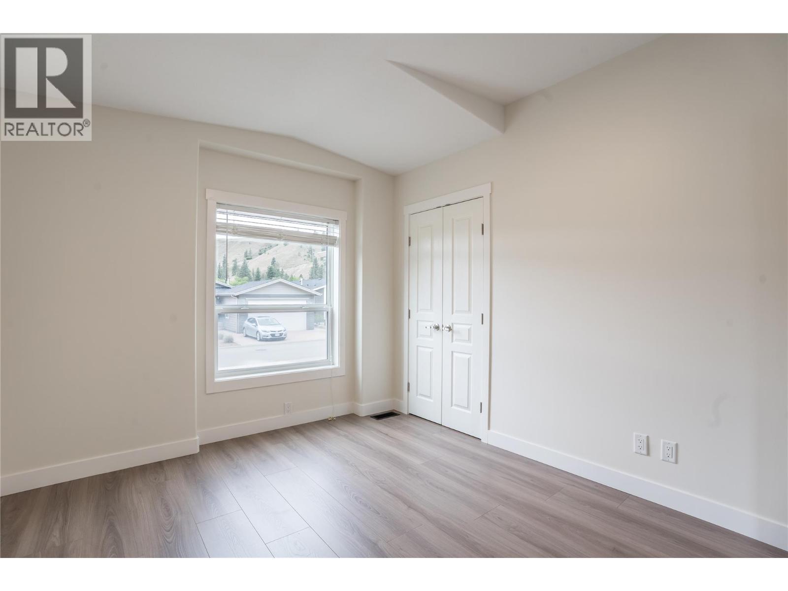 8300 Gallagher Lake Frontage Road Unit# 70, Oliver