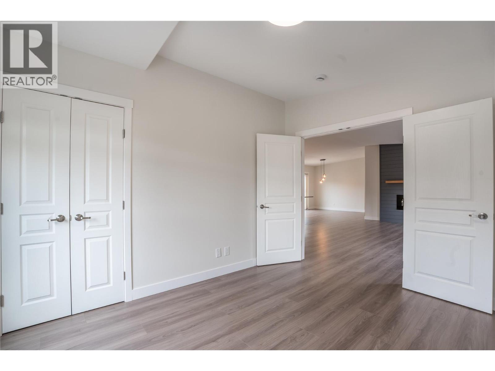 8300 Gallagher Lake Frontage Road Unit# 70, Oliver