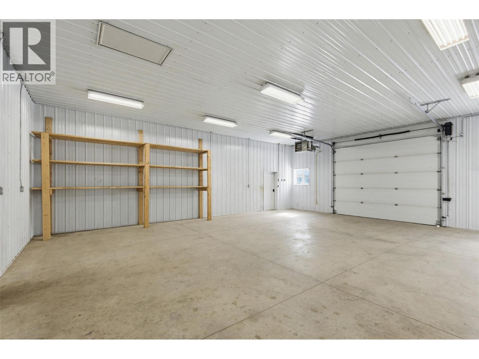  1027 Salmon River Road, Salmon Arm