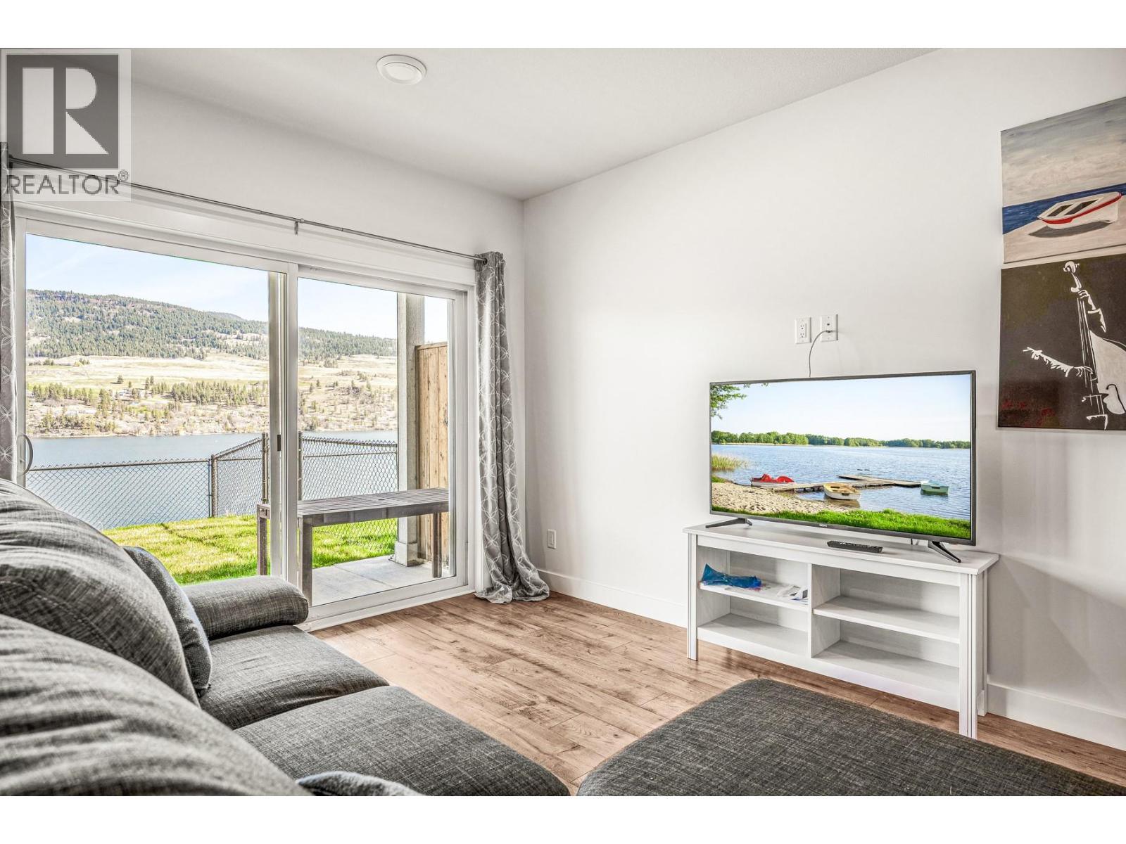 12075 Oceola Road Unit# 22, Lake Country