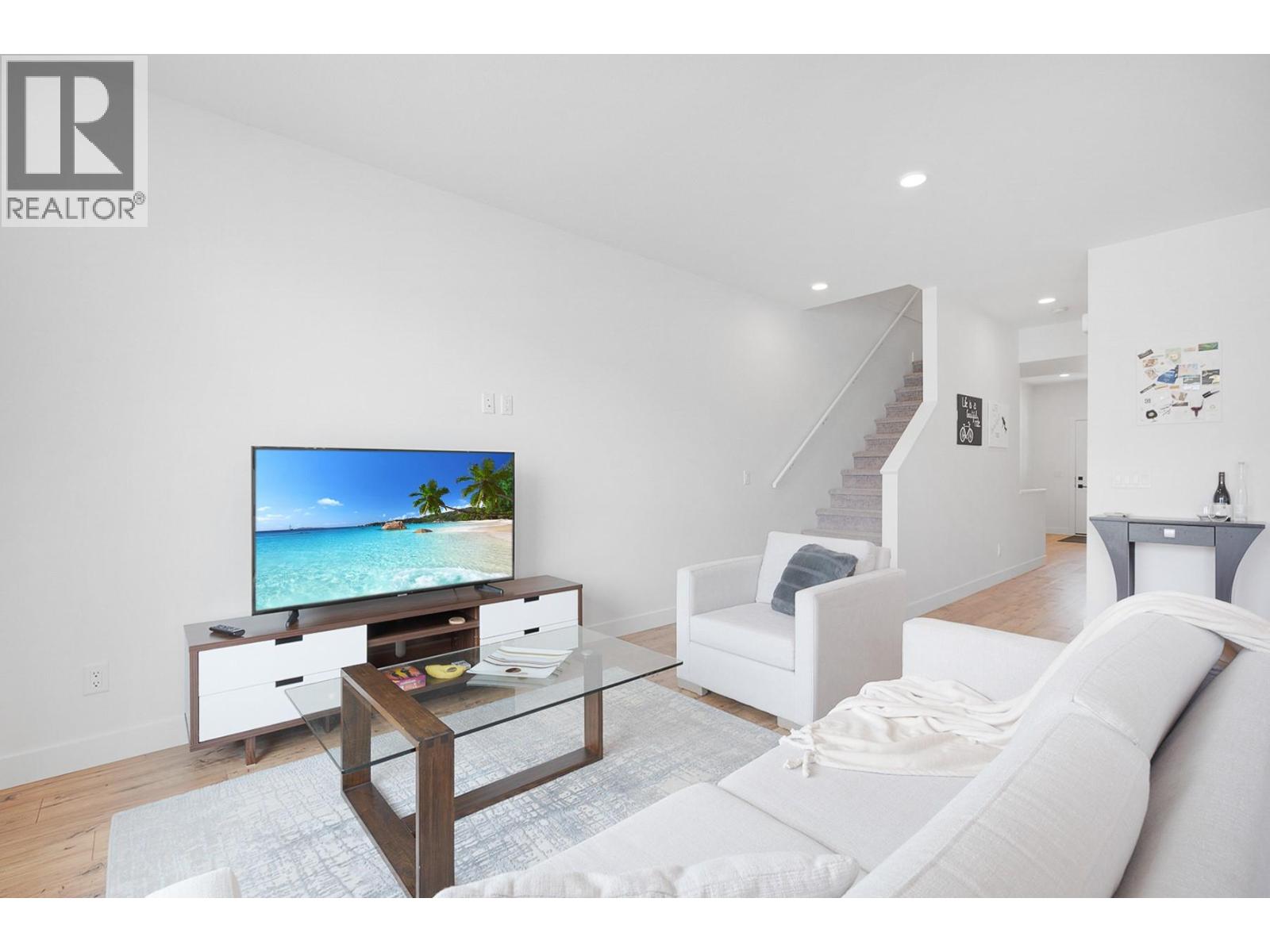 12075 Oceola Road Unit# 22, Lake Country