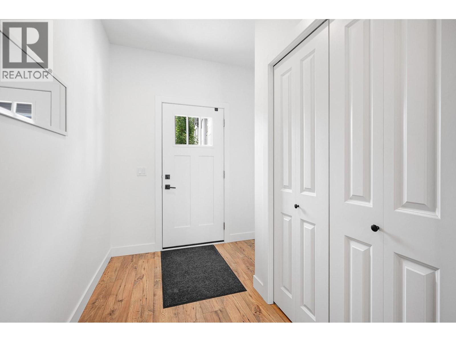 12075 Oceola Road Unit# 22, Lake Country