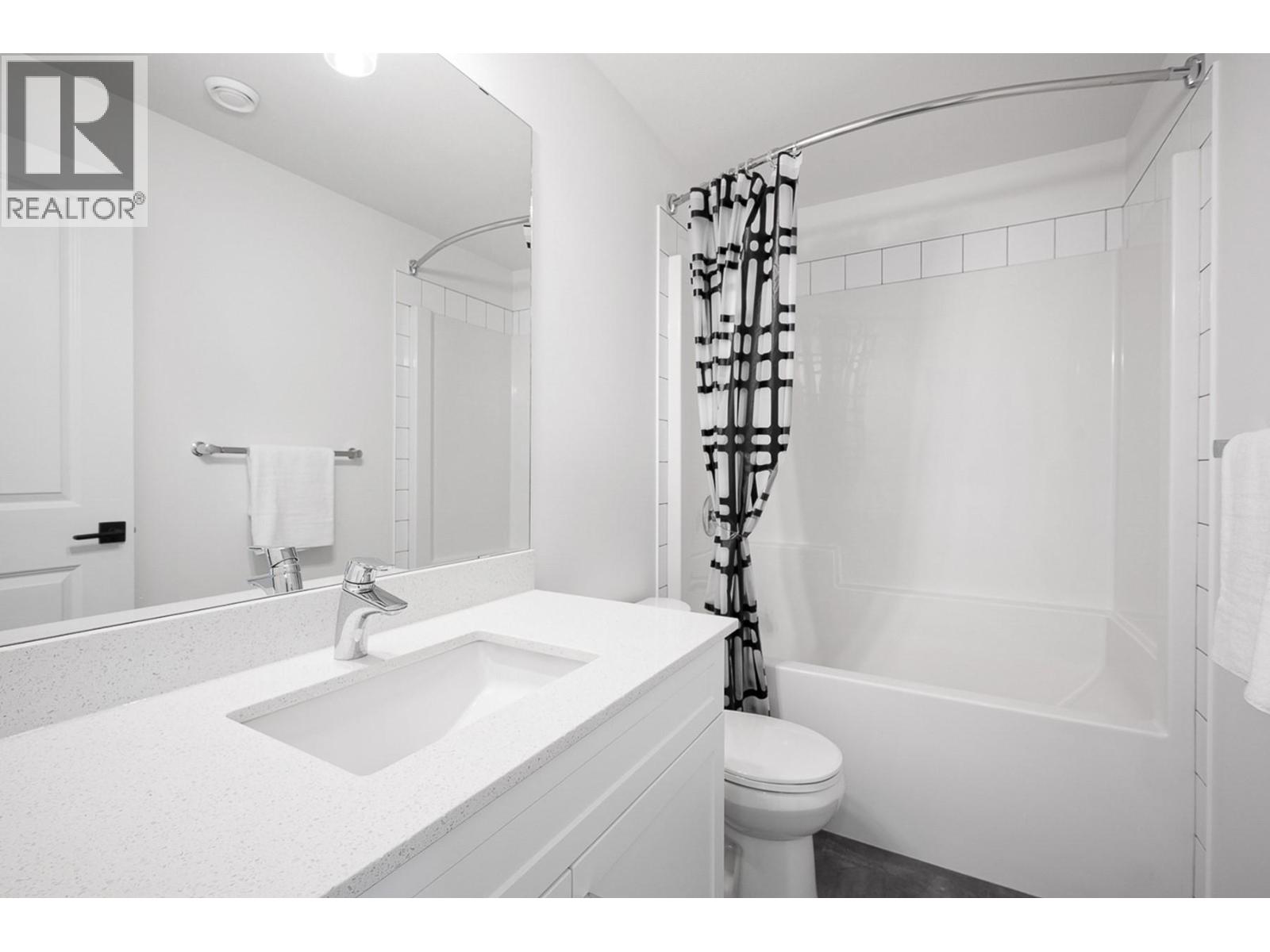 12075 Oceola Road Unit# 22, Lake Country