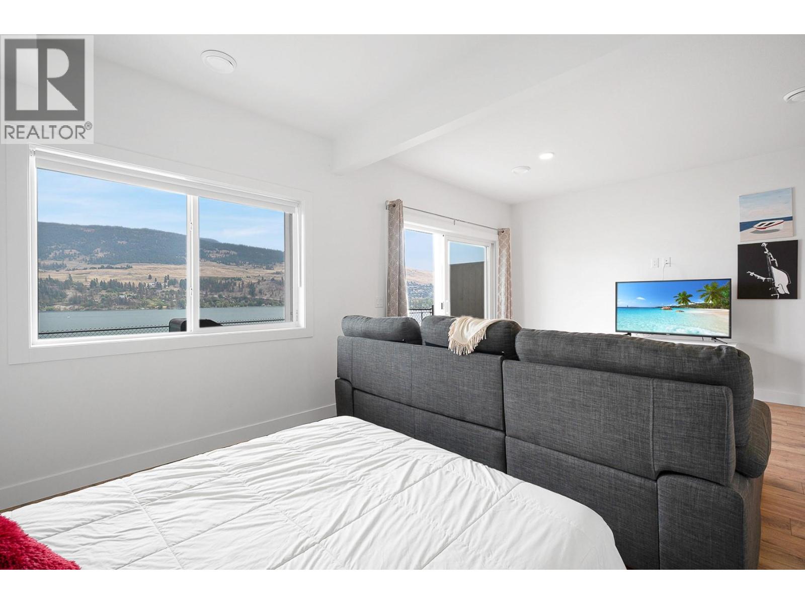 12075 Oceola Road Unit# 22, Lake Country