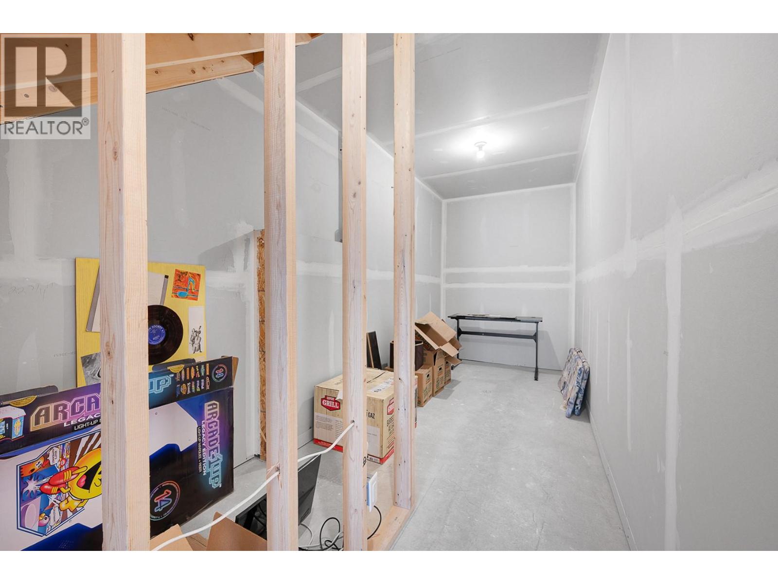 12075 Oceola Road Unit# 22, Lake Country