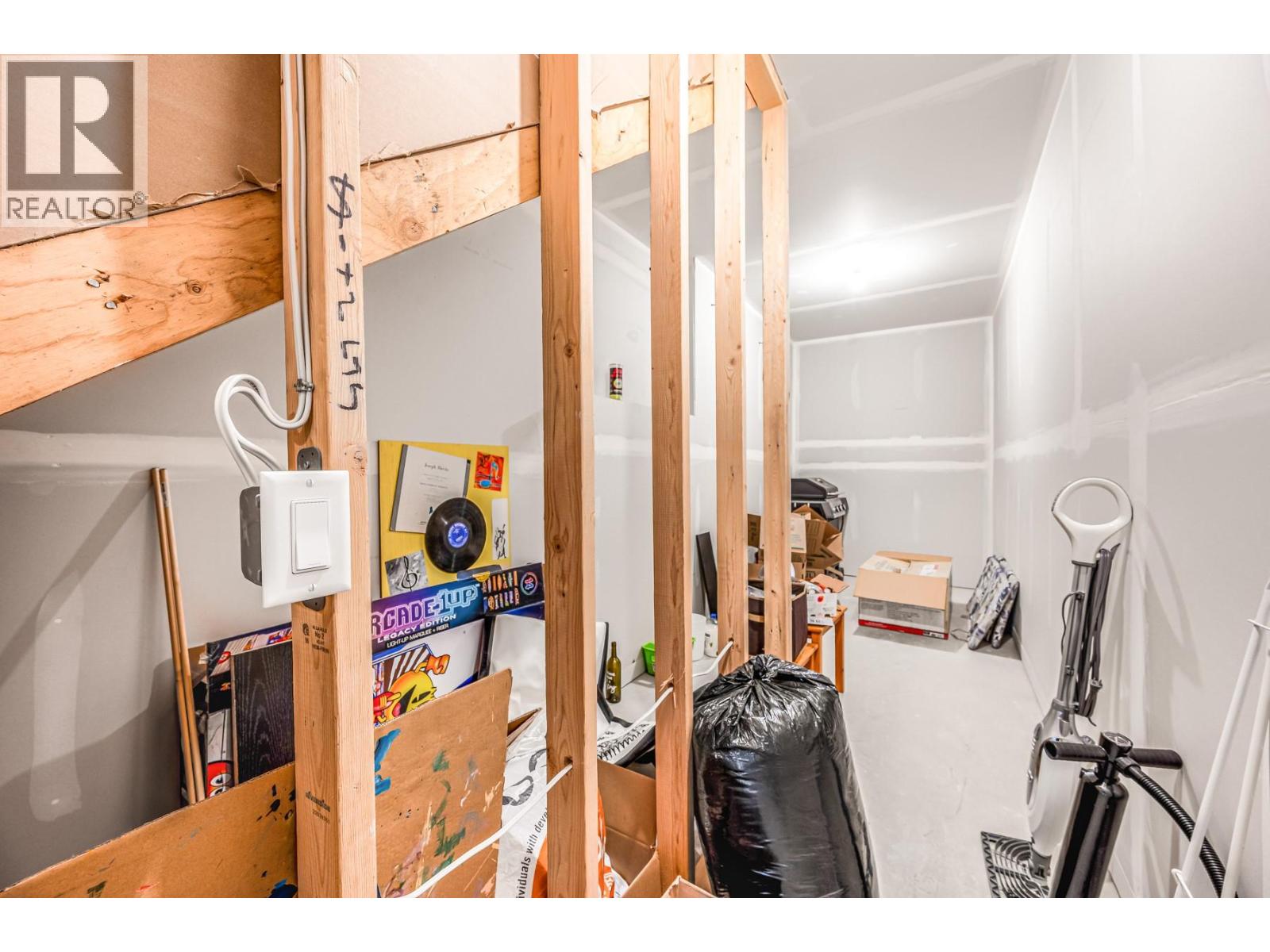 12075 Oceola Road Unit# 22, Lake Country