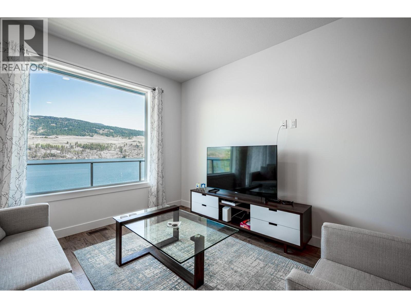 12075 Oceola Road Unit# 22, Lake Country