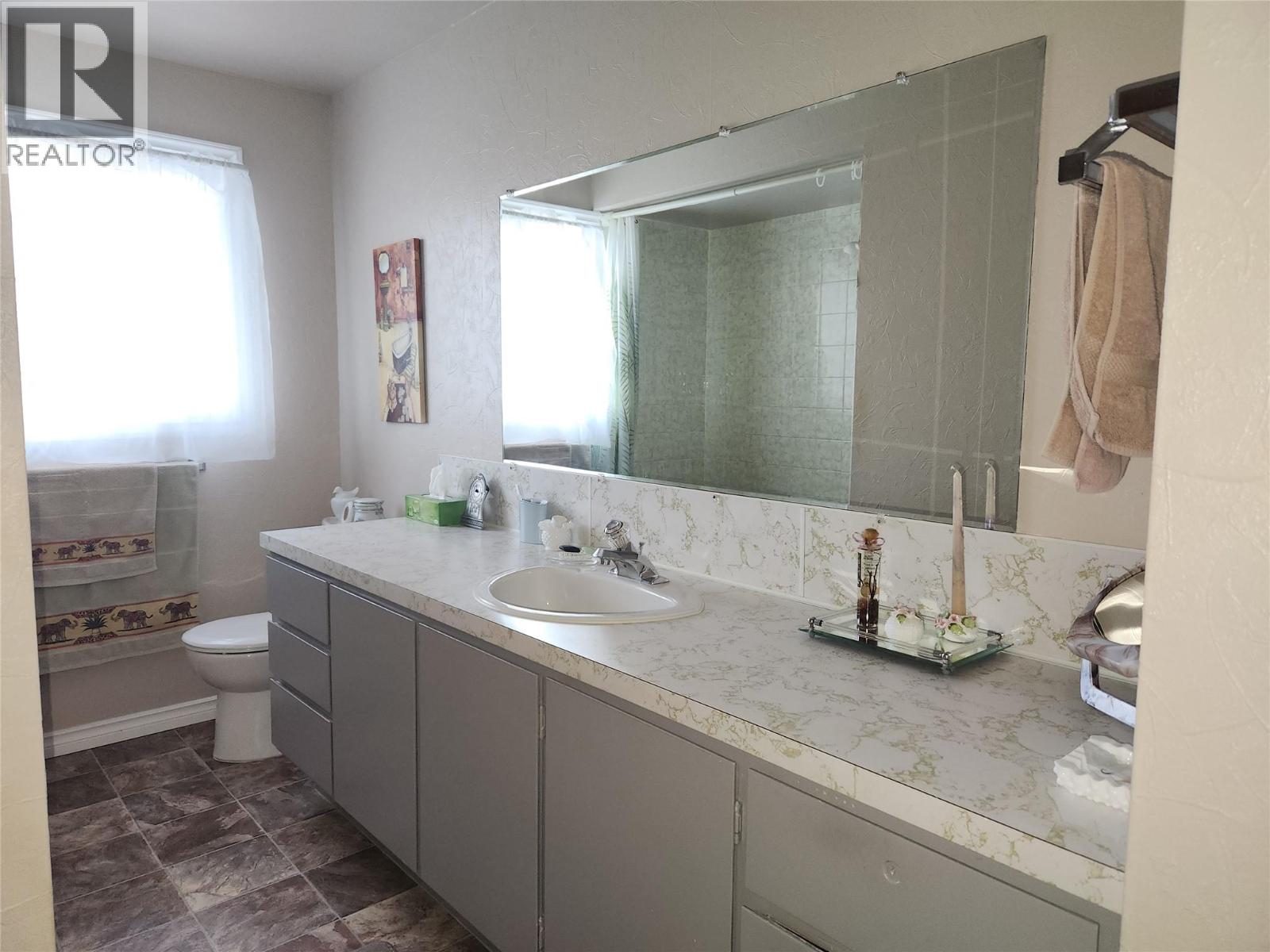 36 Finch Crescent, Osoyoos