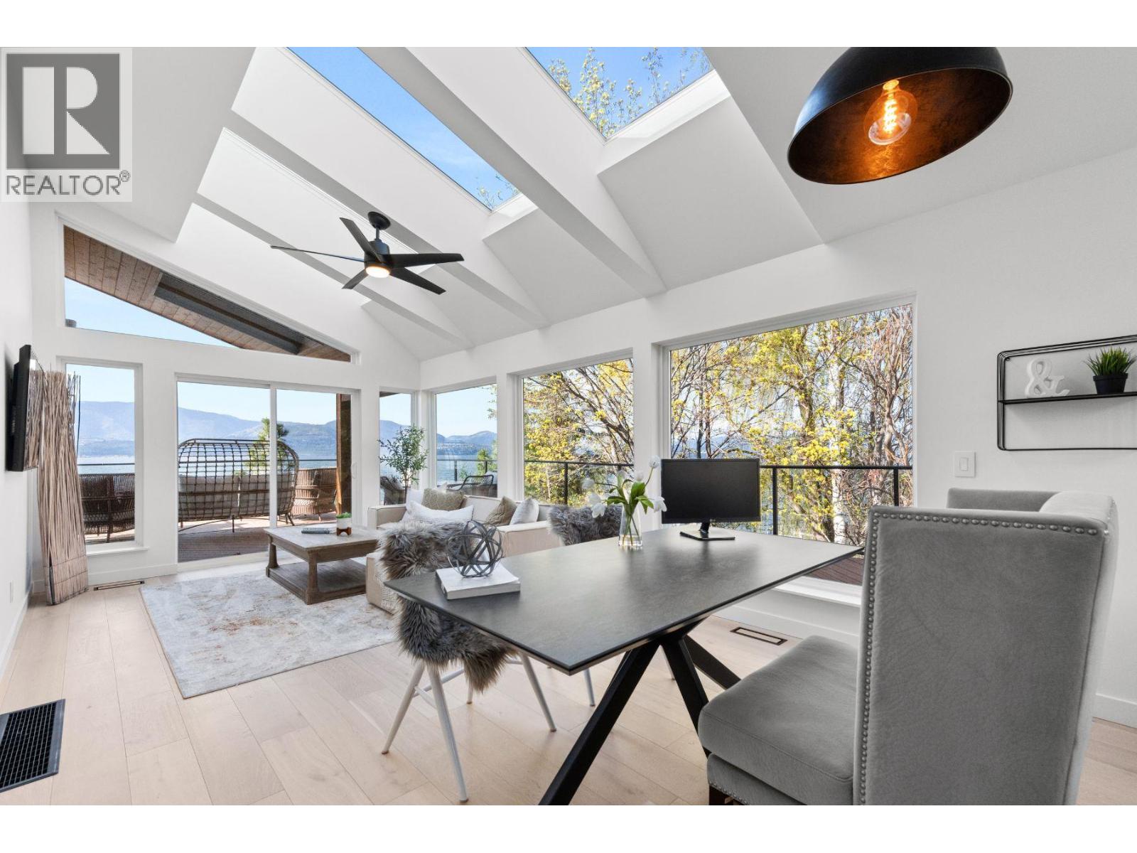 5538 Lakeshore Road, Kelowna