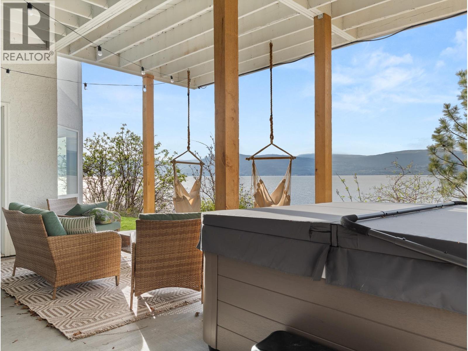 5538 Lakeshore Road, Kelowna