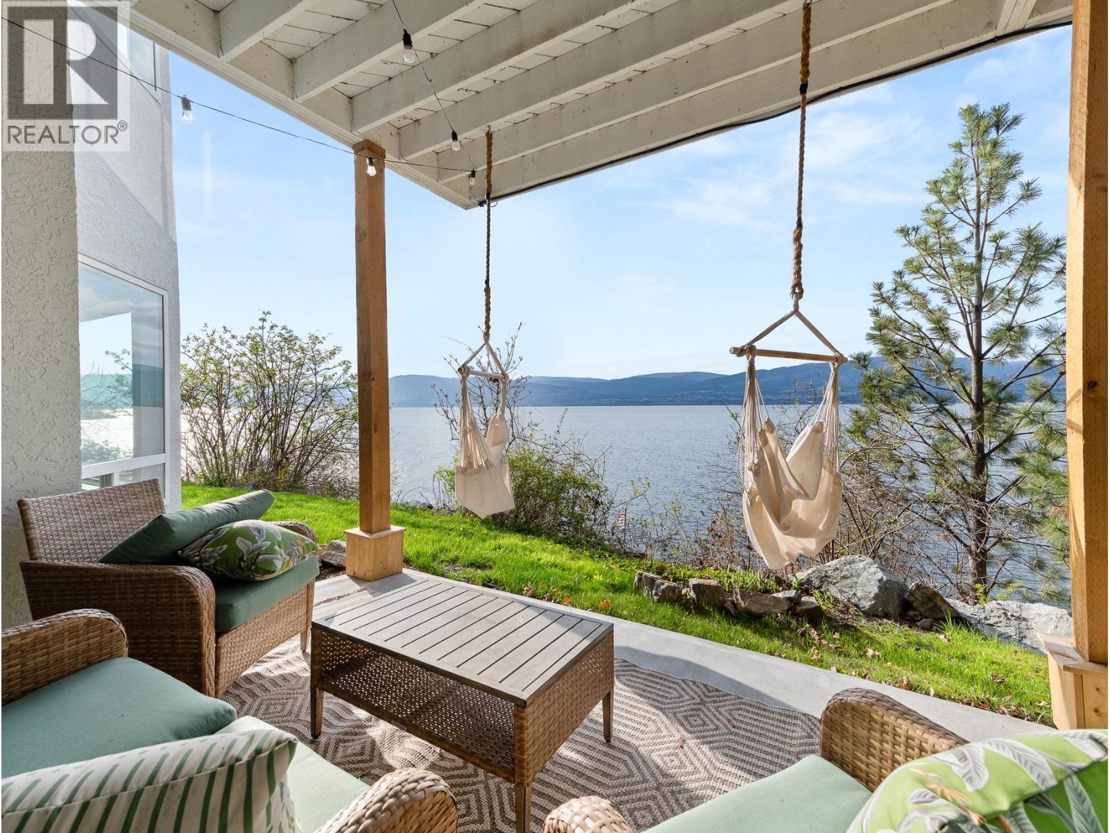 5538 Lakeshore Road, Kelowna