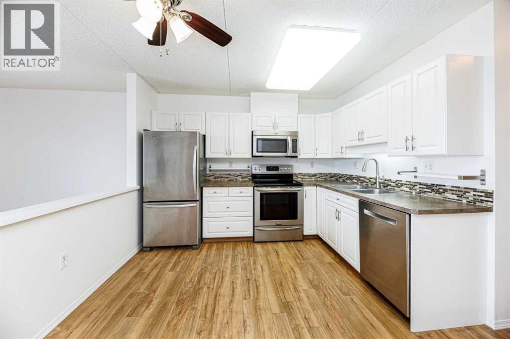 5102 48 Street, Lacombe