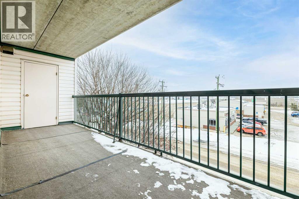 5102 48 Street, Lacombe