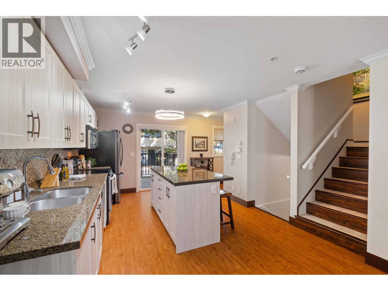 1127 ST. ANDREWS AVENUE, North Vancouver