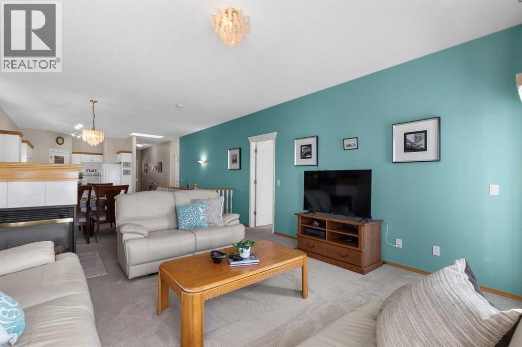 Single Family House Bungalow for Sale in  Scimitar Circle NW Scenic Acres Calgary 