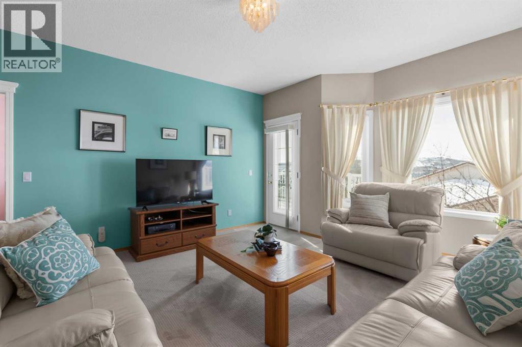 Single Family House Bungalow for Sale in  Scimitar Circle NW Scenic Acres Calgary 