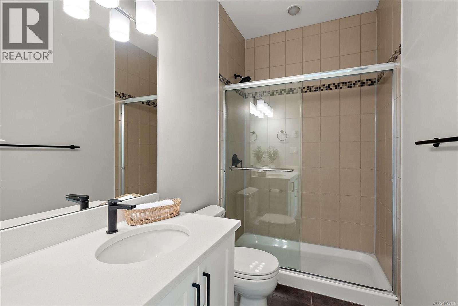 403 844 Goldstream Ave, Langford