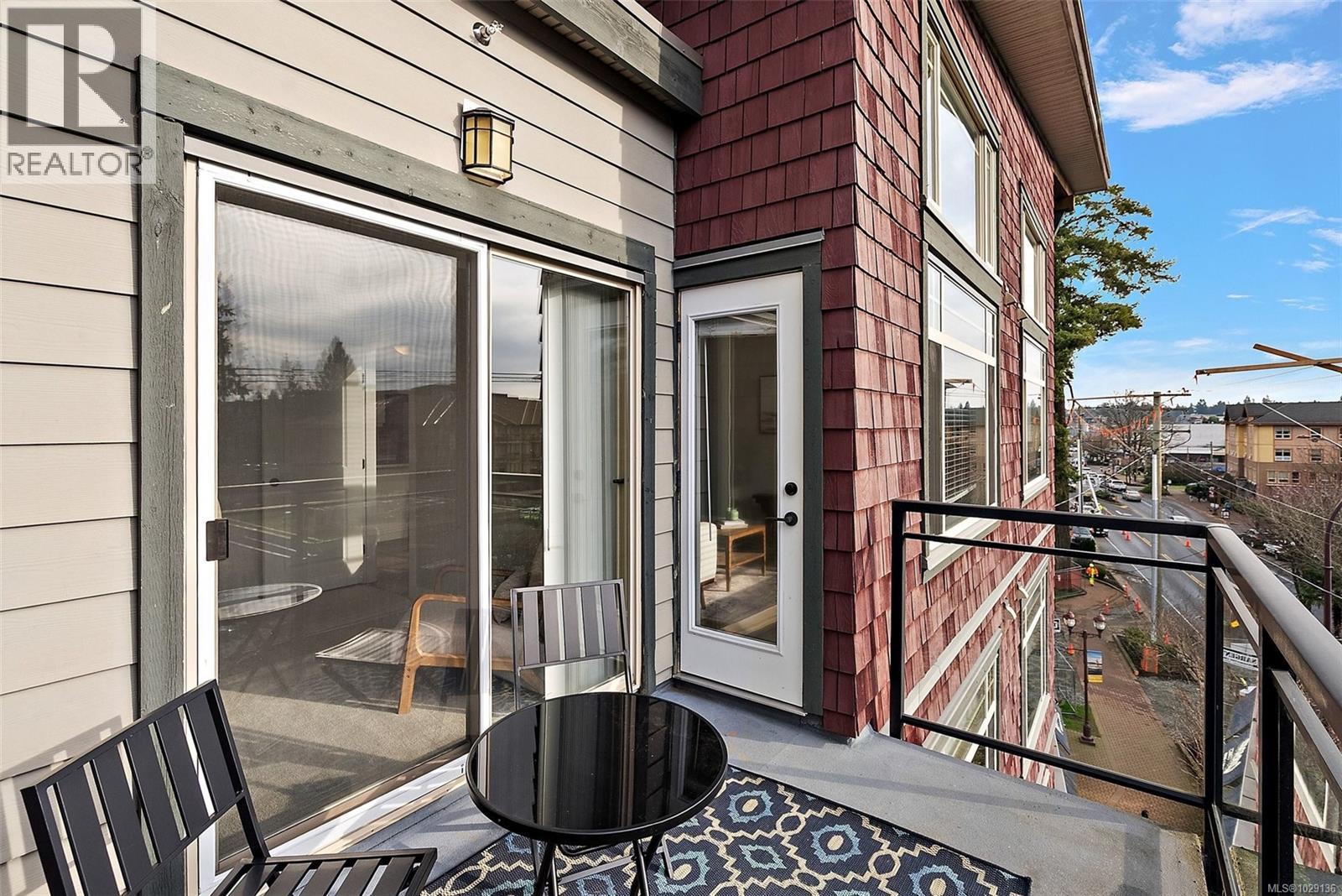 403 844 Goldstream Ave, Langford