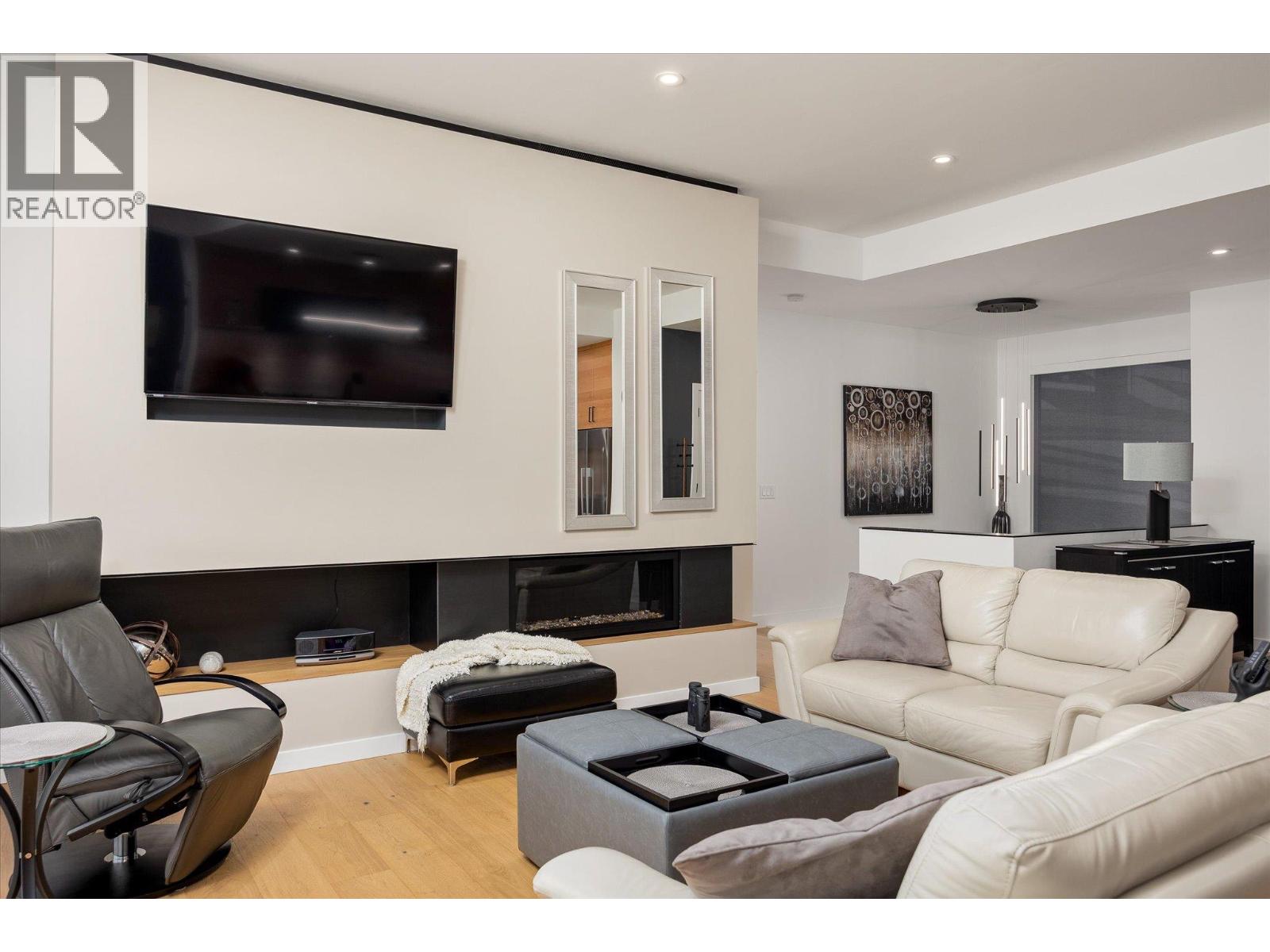 17499 Sanborn Street, Summerland