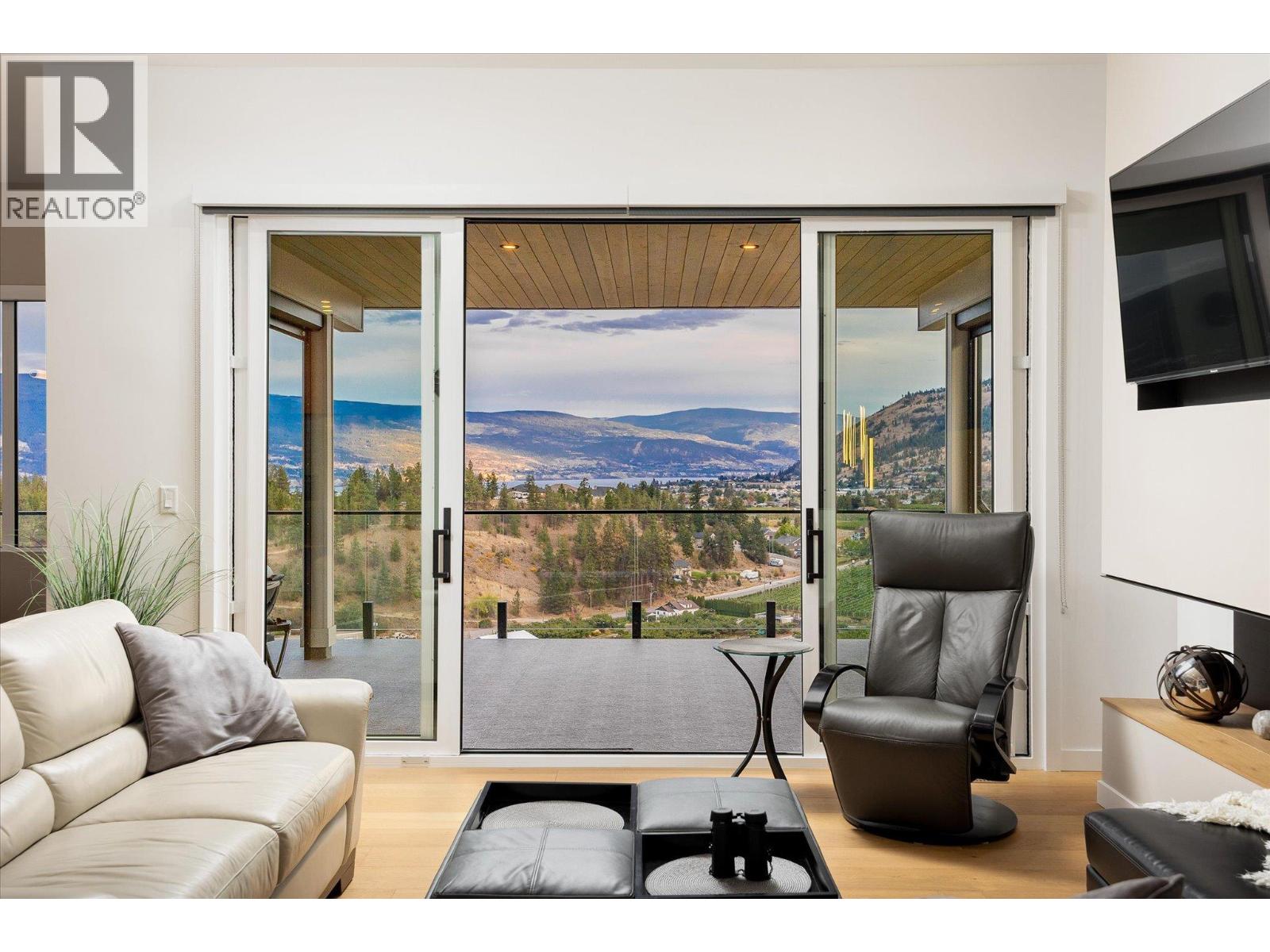 17499 Sanborn Street, Summerland