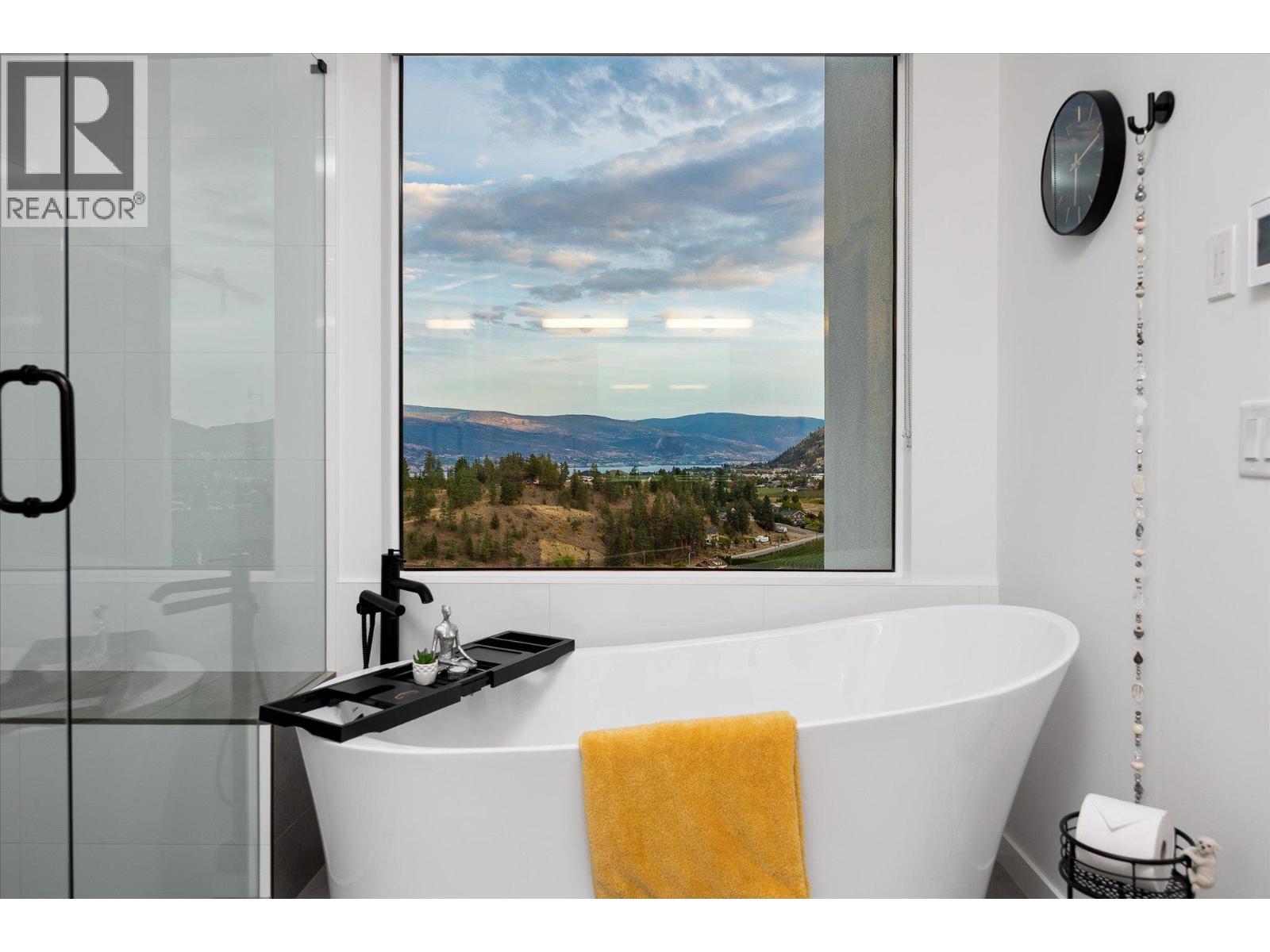 17499 Sanborn Street, Summerland