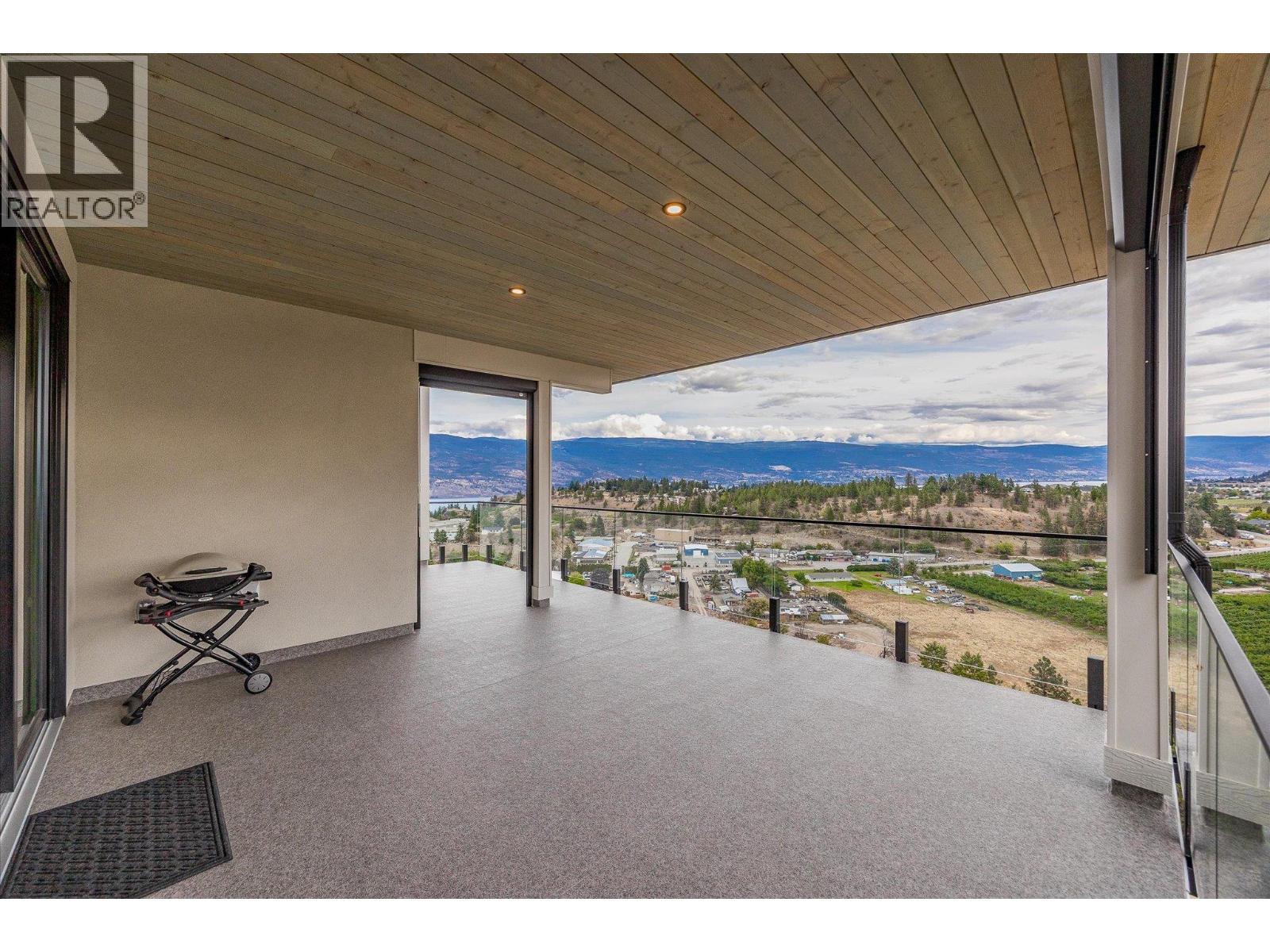 17499 Sanborn Street, Summerland