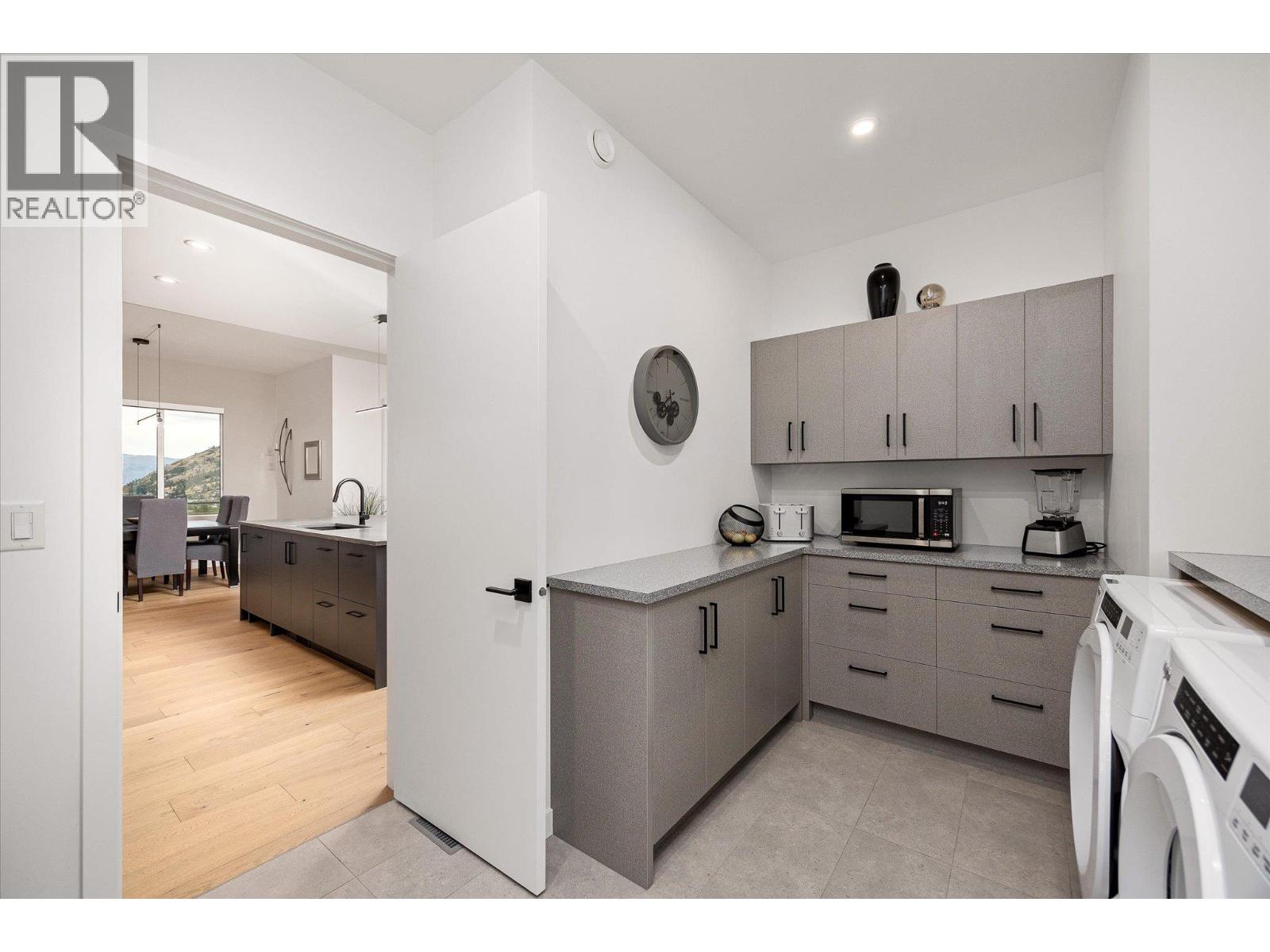 17499 Sanborn Street, Summerland