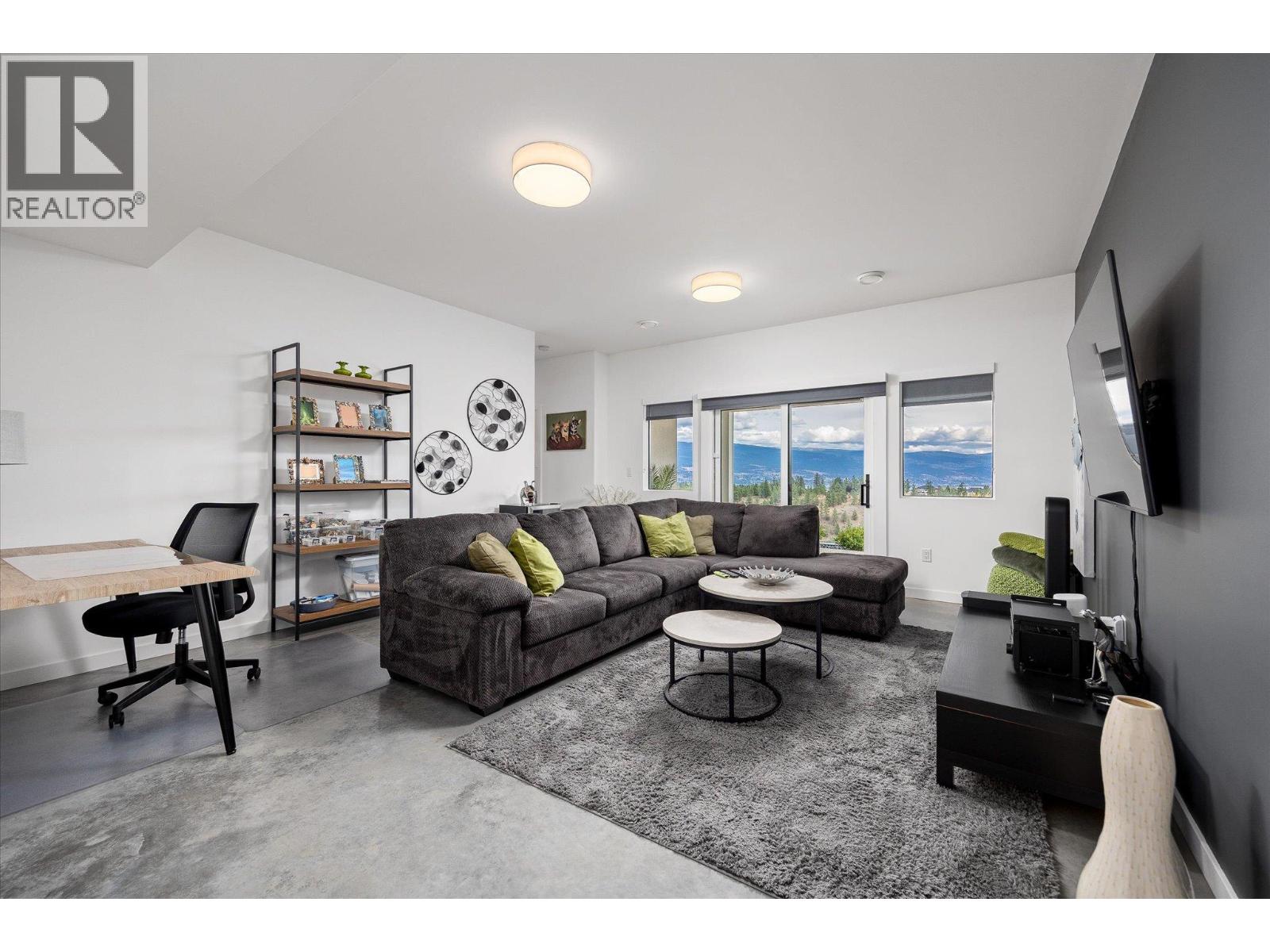 17499 Sanborn Street, Summerland