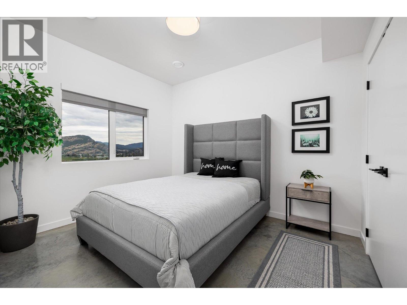 17499 Sanborn Street, Summerland