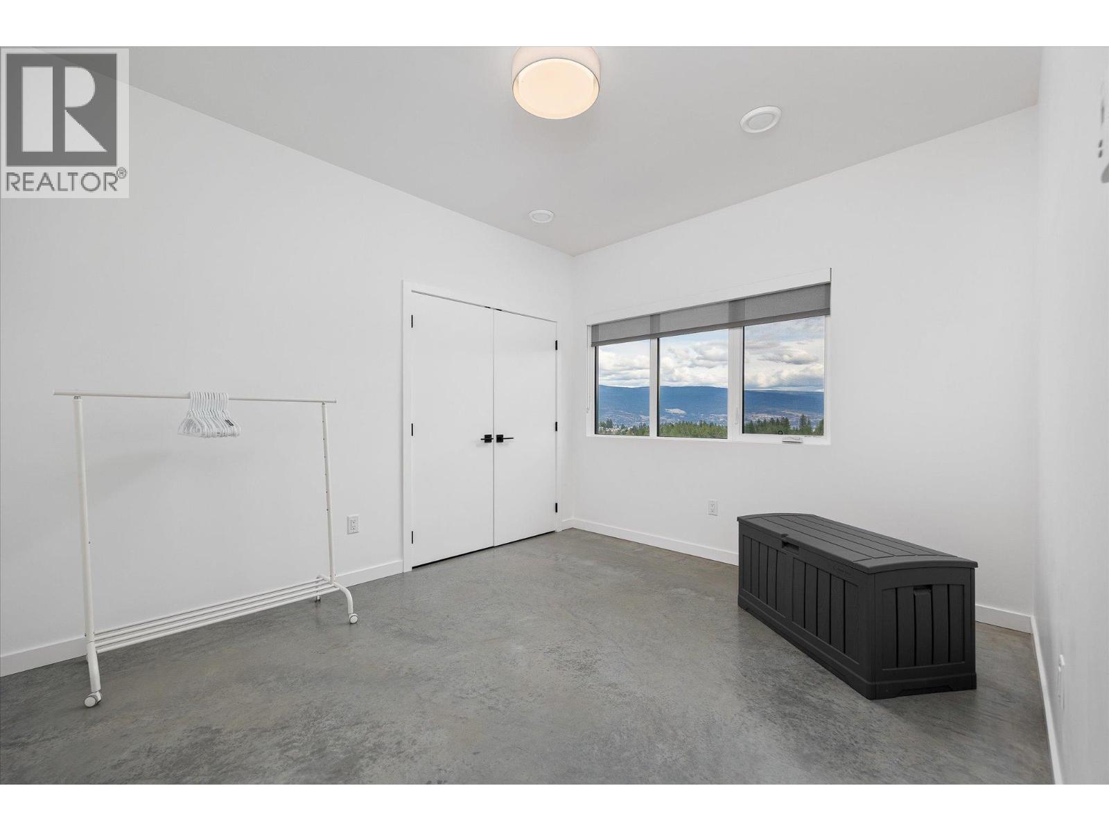 17499 Sanborn Street, Summerland