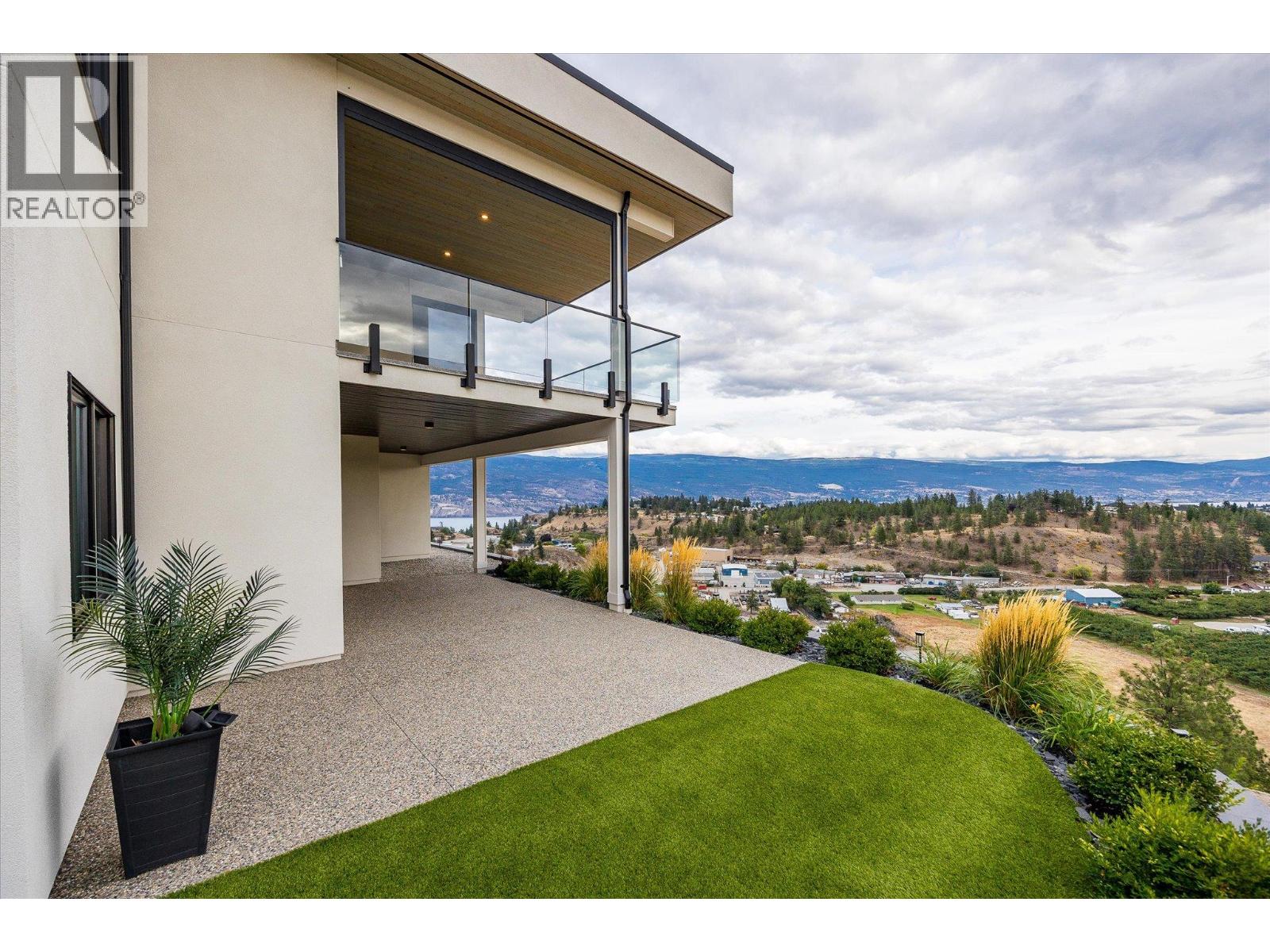 17499 Sanborn Street, Summerland