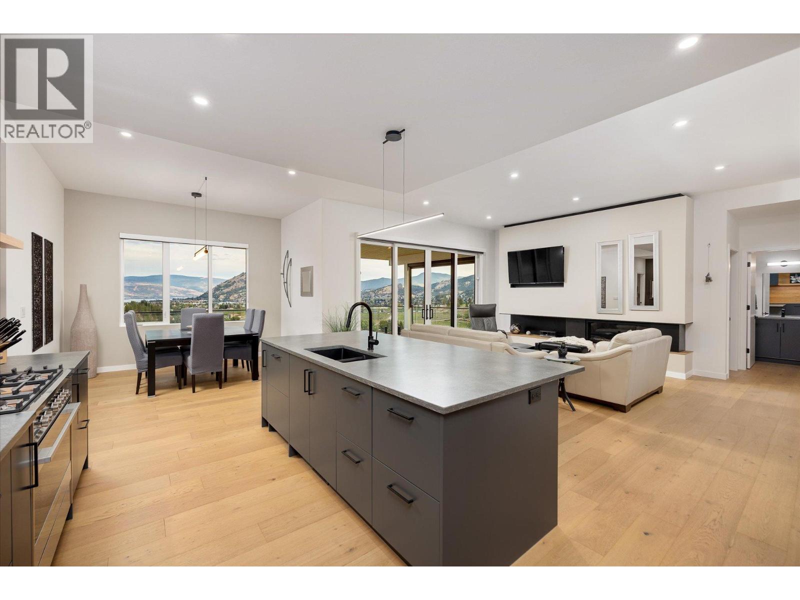 17499 Sanborn Street, Summerland