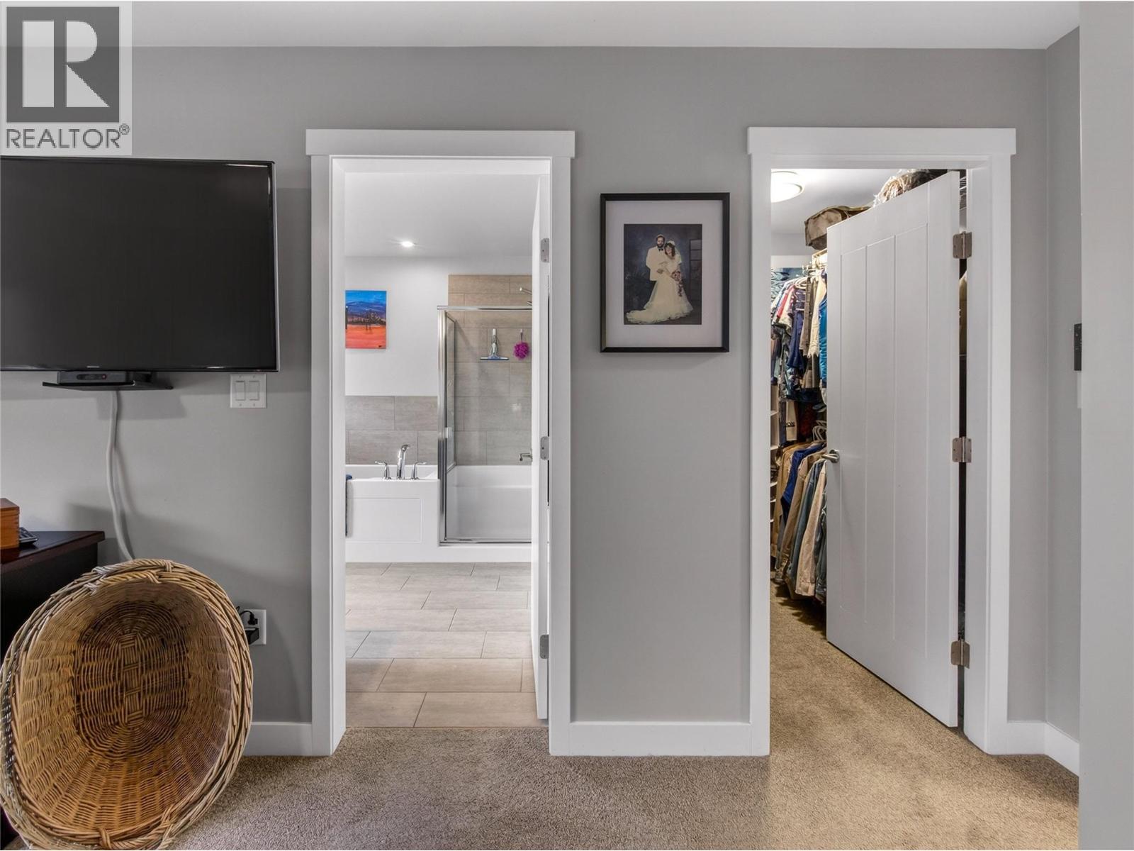 2070 Lawerence Avenue, Penticton