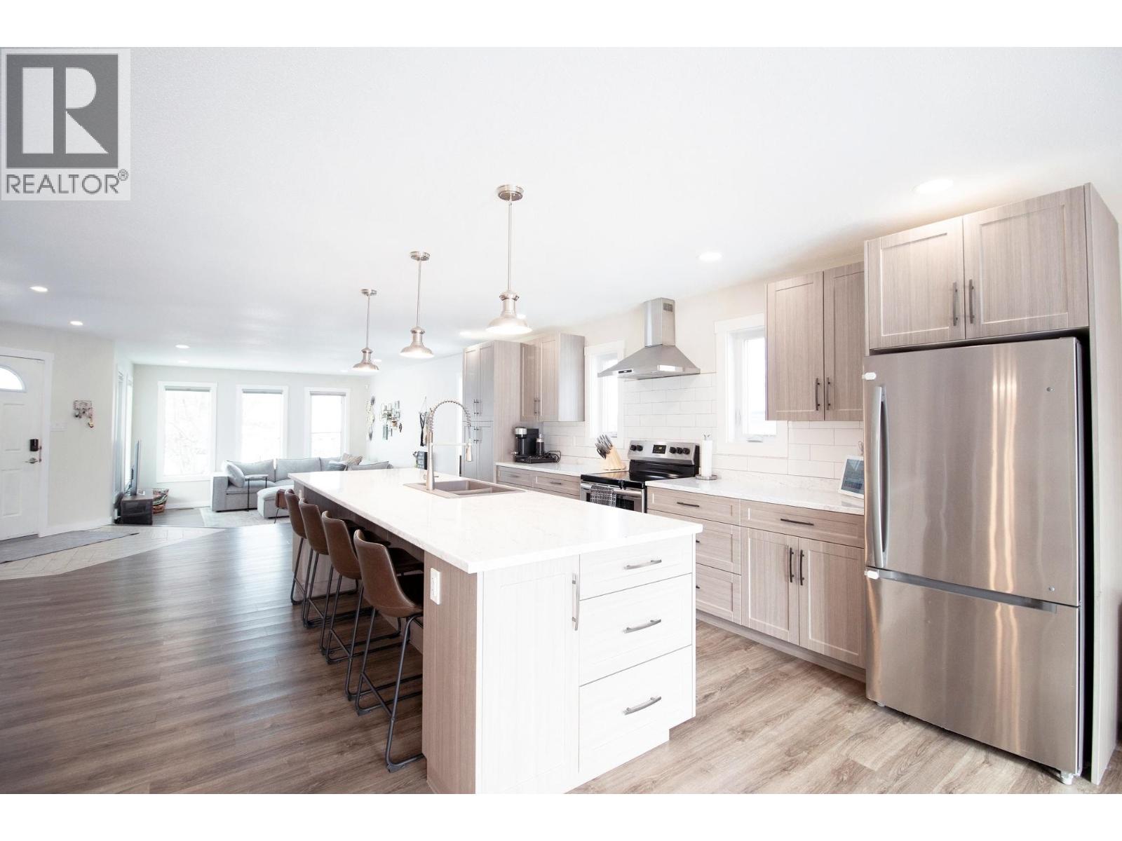 10519 114 AVENUE, Fort St. John