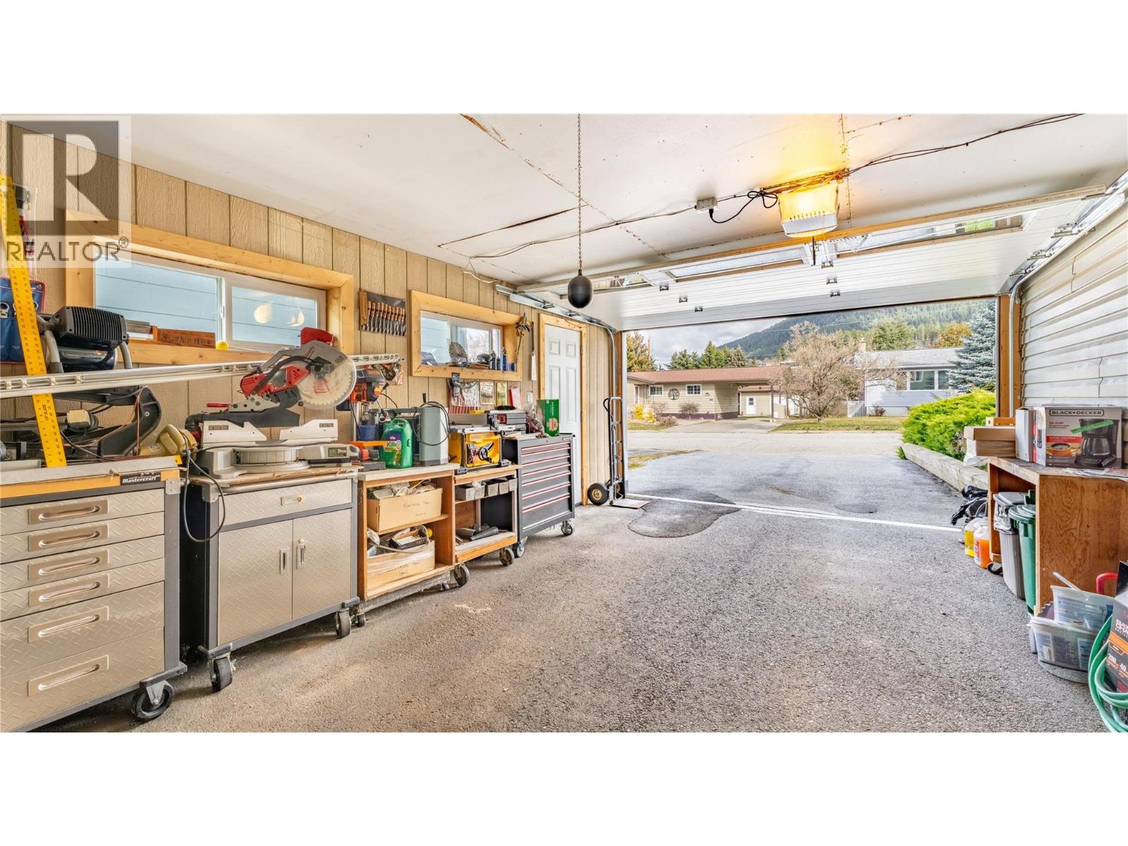 2323 Birch Street, Creston