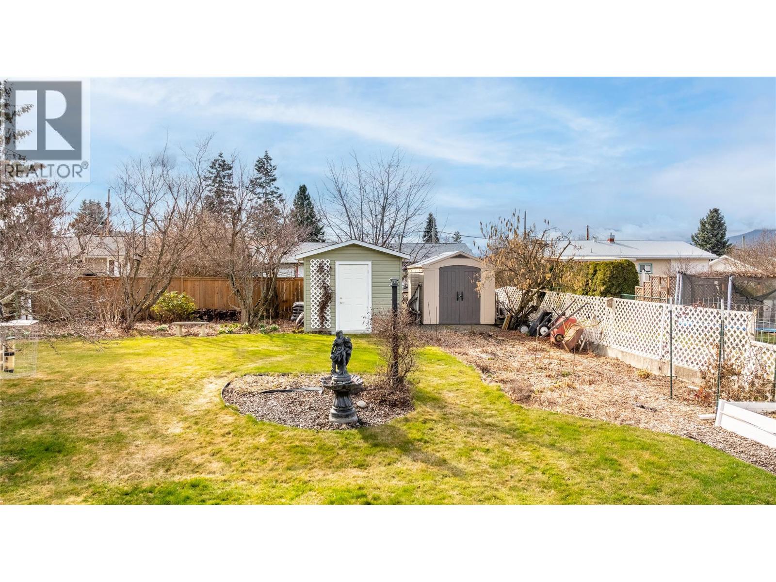 2323 Birch Street, Creston