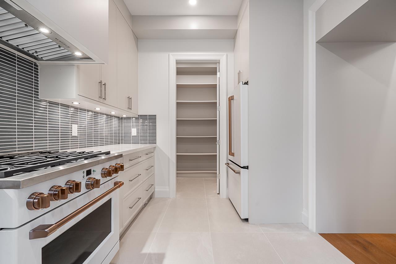 2533 141 STREET, Surrey