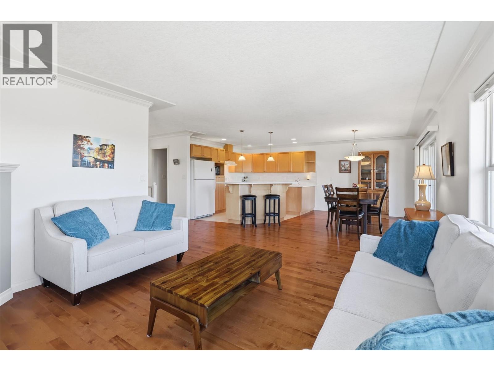 #18 2210 QU'APPELLE BOULEVARD - 14