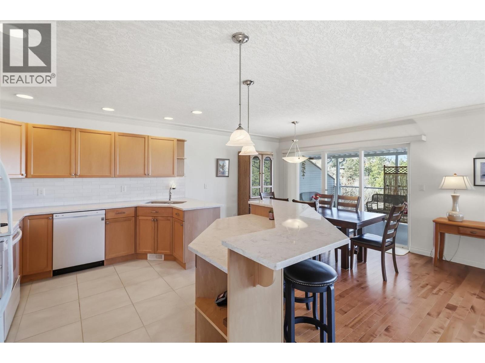 #18 2210 QU'APPELLE BOULEVARD - 5