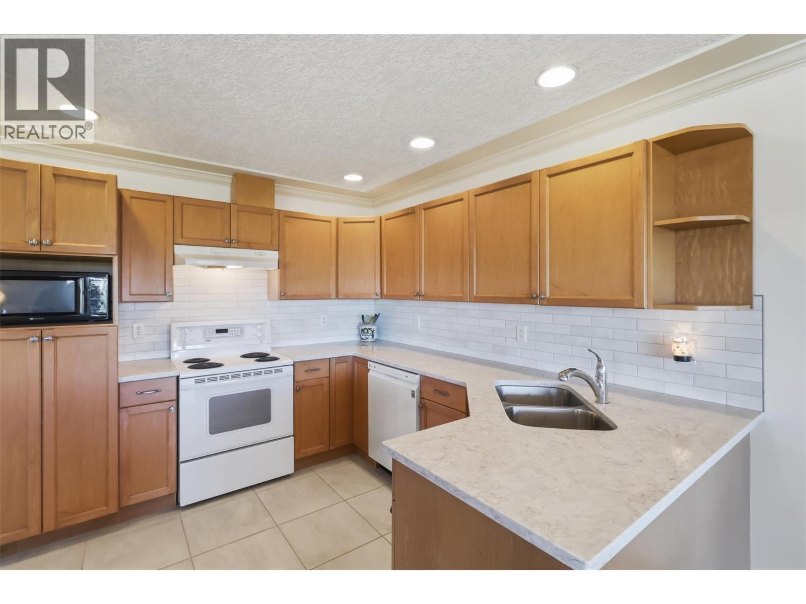 #18 2210 QU'APPELLE BOULEVARD - 7