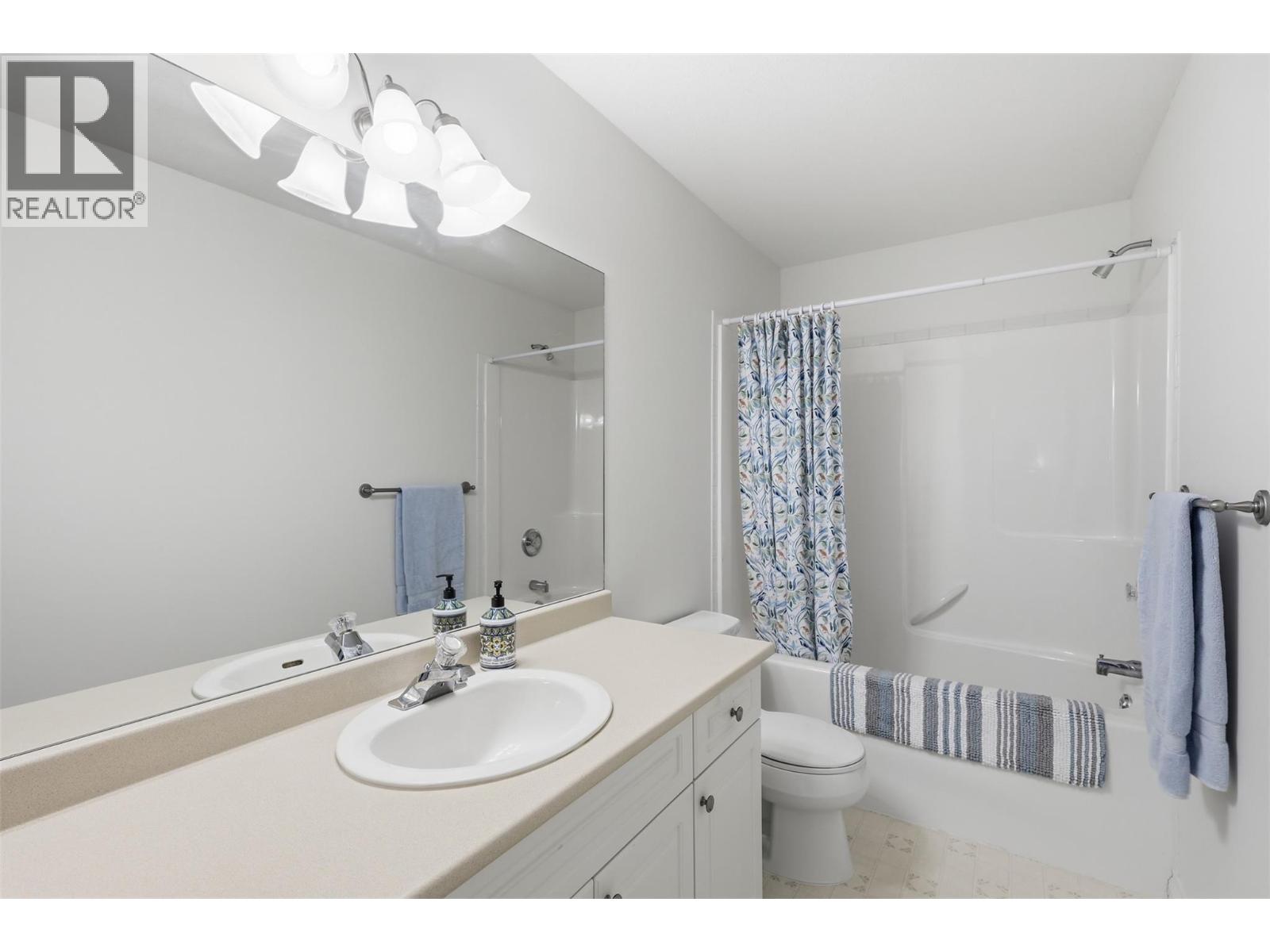 #18 2210 QU'APPELLE BOULEVARD - 24