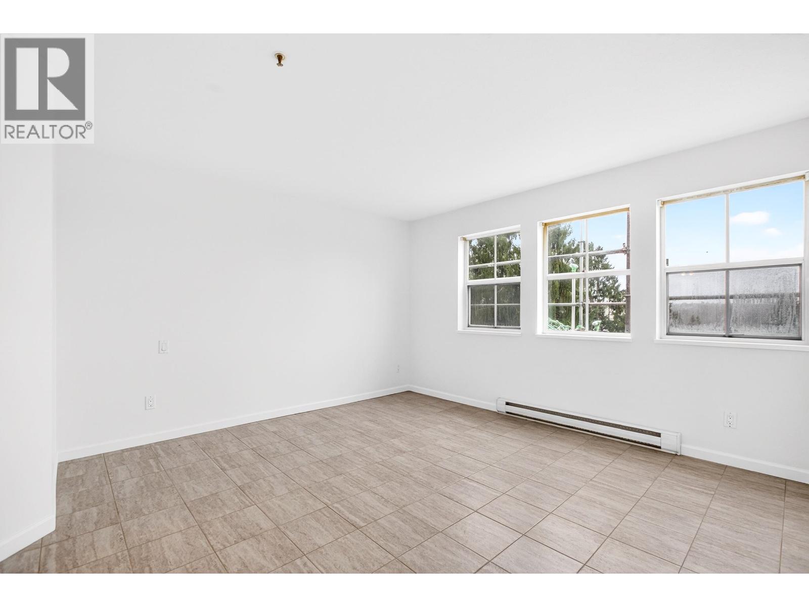 403 22351 ST ANNE AVENUE, Maple Ridge