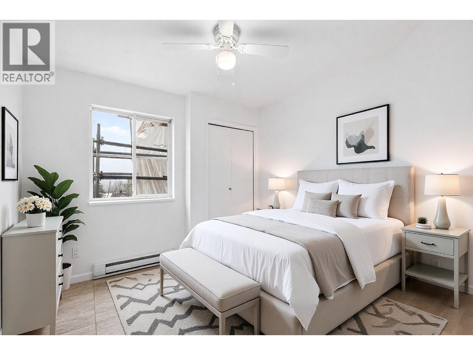 403 22351 ST ANNE AVENUE, Maple Ridge